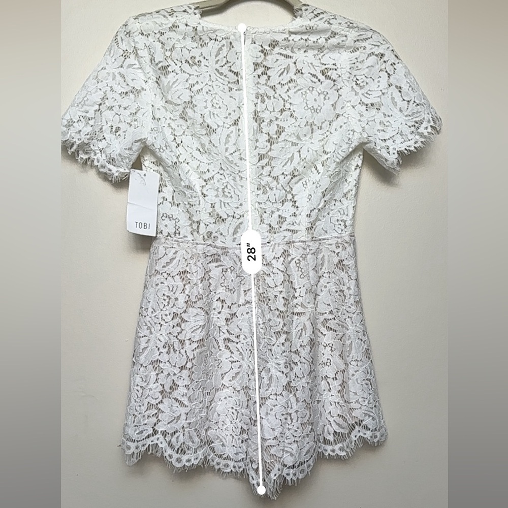 Tobi Lace Short Sleeve Deep V Romper White Size Small NWT - Picture 10 of 11